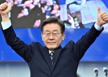 South Korean Opposition Leader’s Attacker Arrested on Attempted Murder Charges