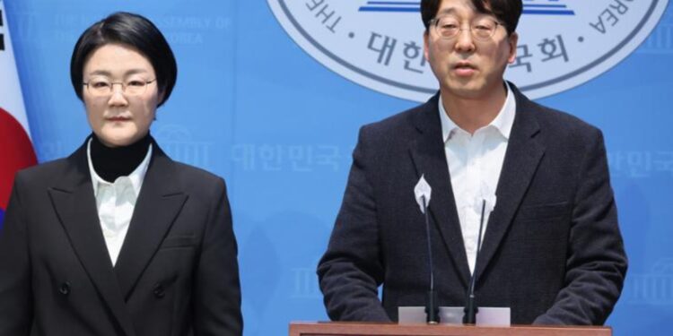 Jinbo Party Demands Apology from President Yoon after Lawmaker’s Forceful Removal