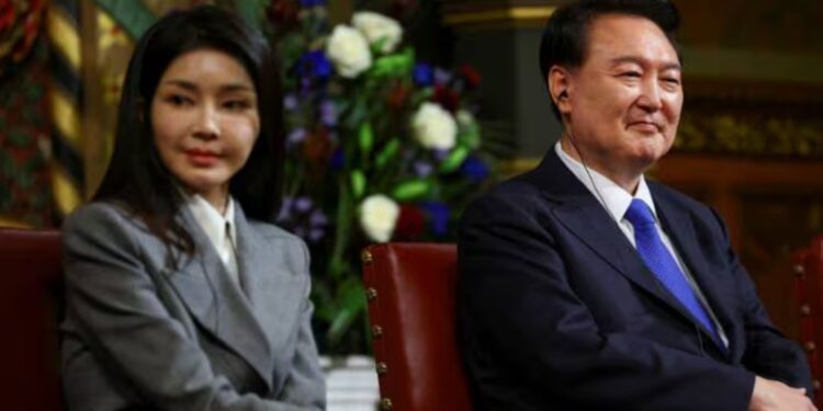 South Korea’s First Lady Questioned in Dior Handbag and Stock Manipulation Scandal