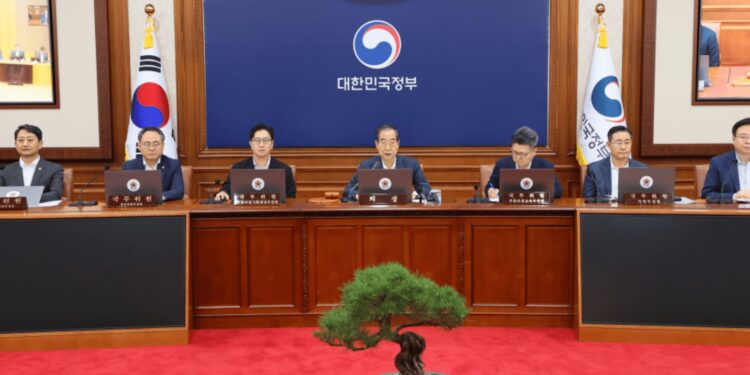 President Yoon Urged to Veto Controversial Broadcasting Reforms by Prime Minister Han