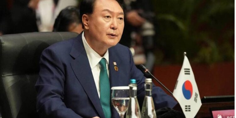 Yoon Urges North Korea to Take Steps Toward Denuclearization and Cooperation
