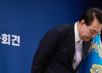 Yoon Suk Yeol Apologizes for First Lady’s Controversies, Vows Better Oversight