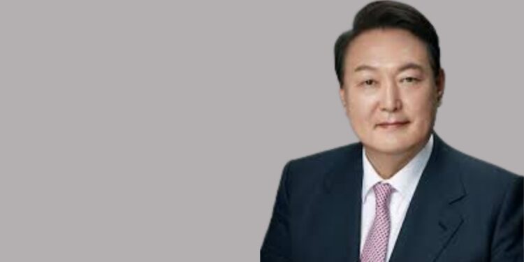 President Yoon Meets Aides at Detention Center, Stresses Commitment